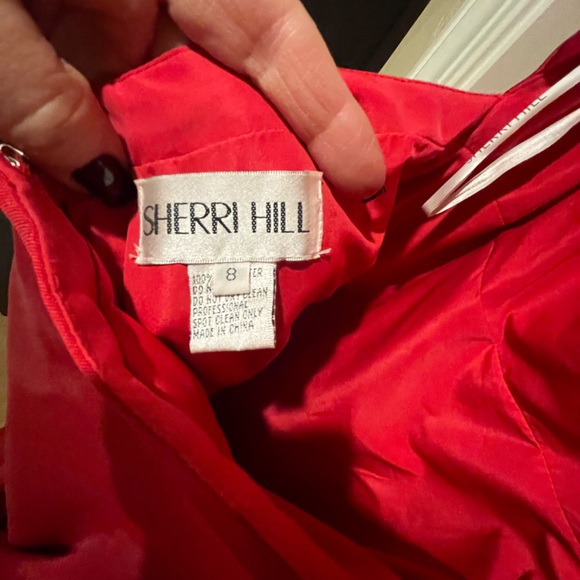 Sherri Hill formal gown - Picture 4 of 5